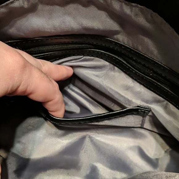 👛Thirty-One, Black Short Strap Purse👛 - Picture 8 of 10